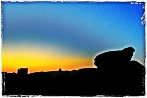 Coucher de soleil sur la Côte de granit rose.